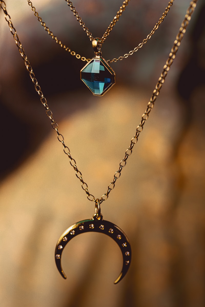 Layered Gold Pendant Necklace