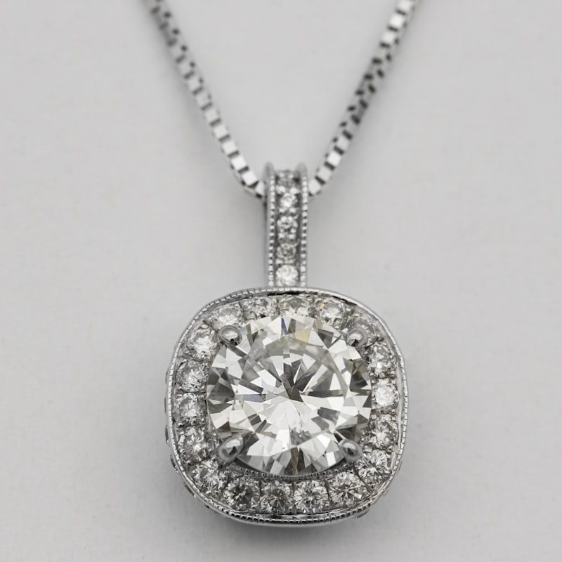 Halo Diamond Pendant Necklace